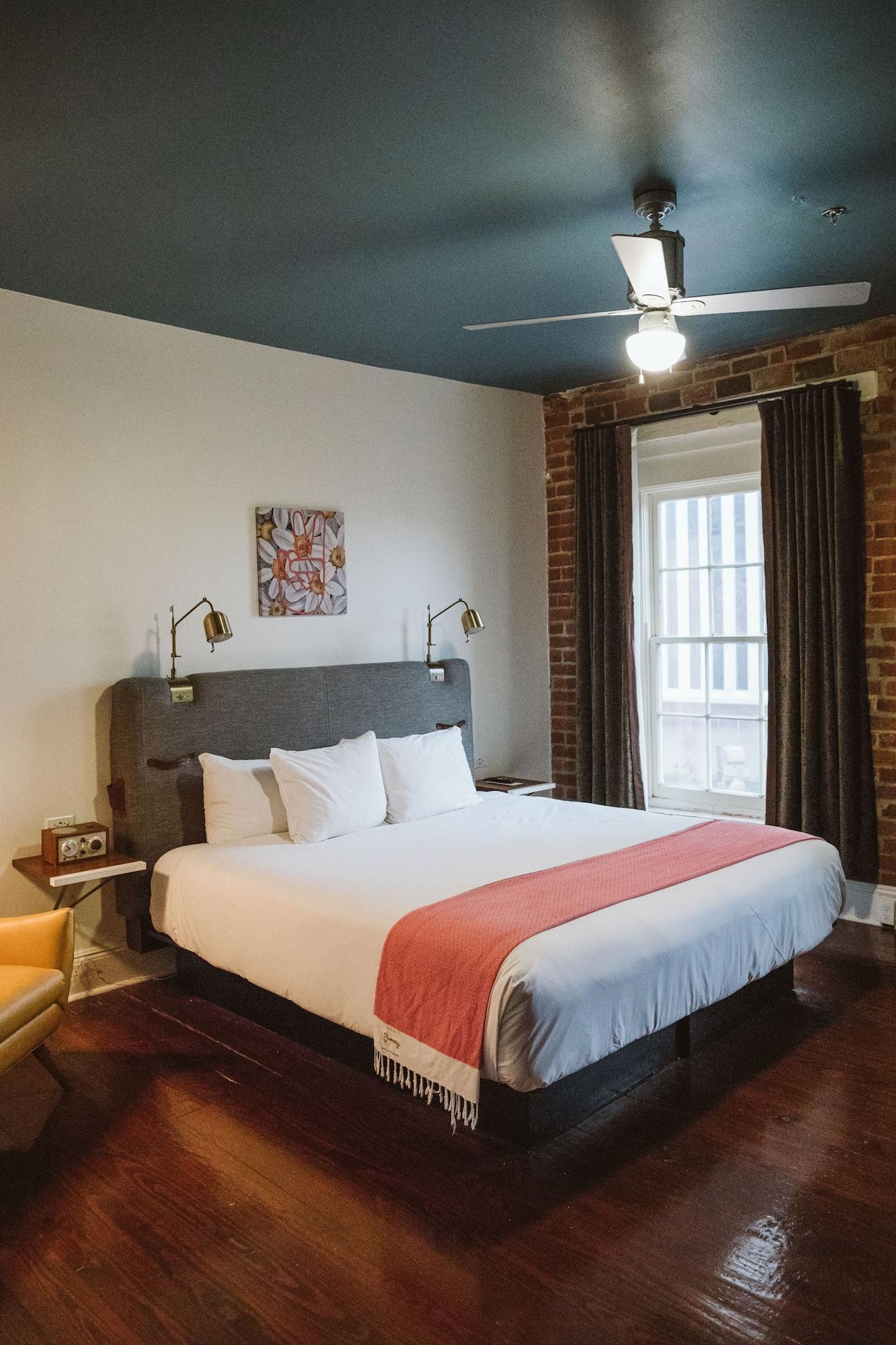 The Old No. 77 Hotel & Chandlery New Orleans Exterior foto